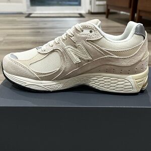 New Balance 2002R Off White